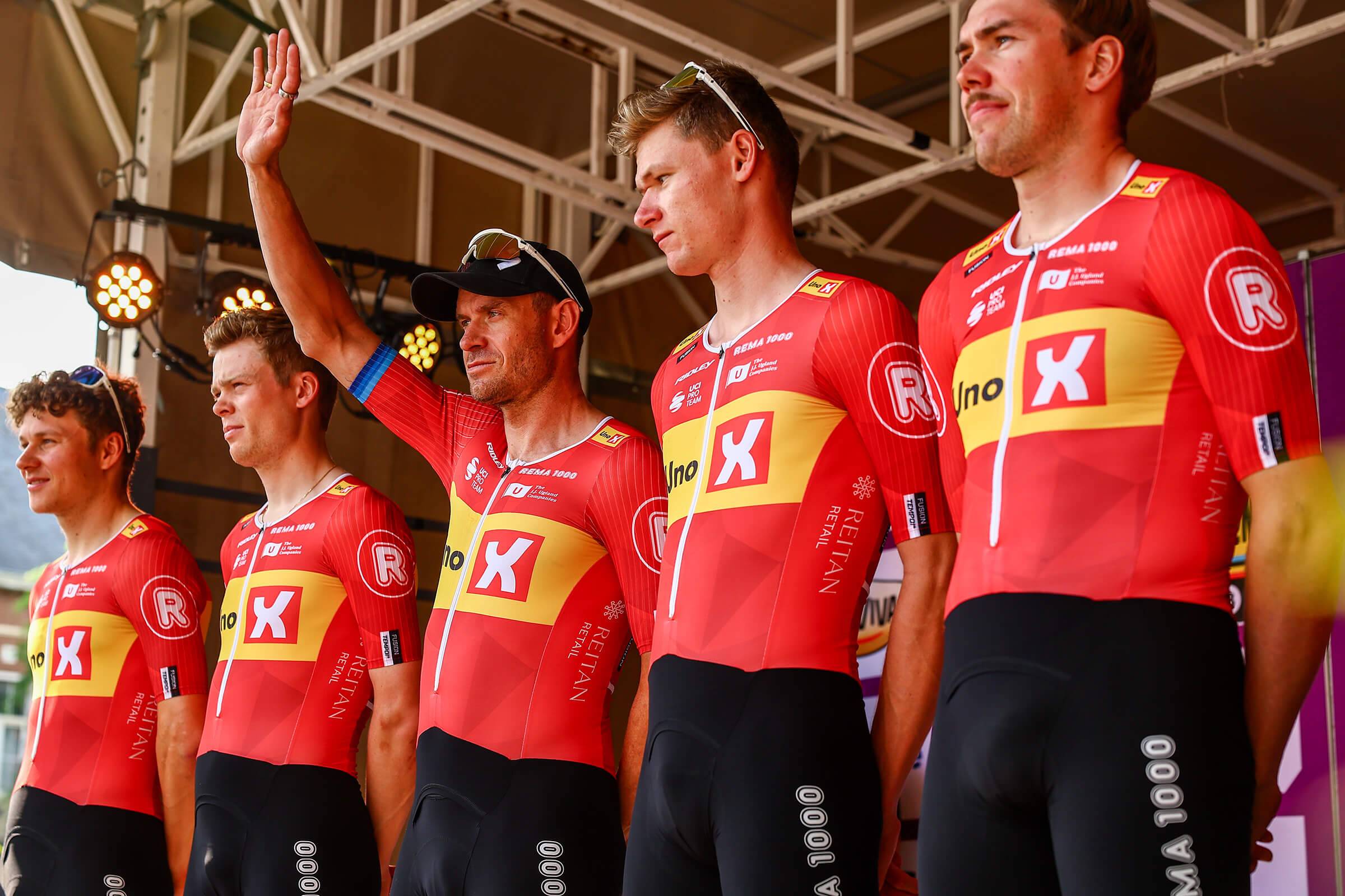 Ploegenvoorstelling - foto carrousel (11)