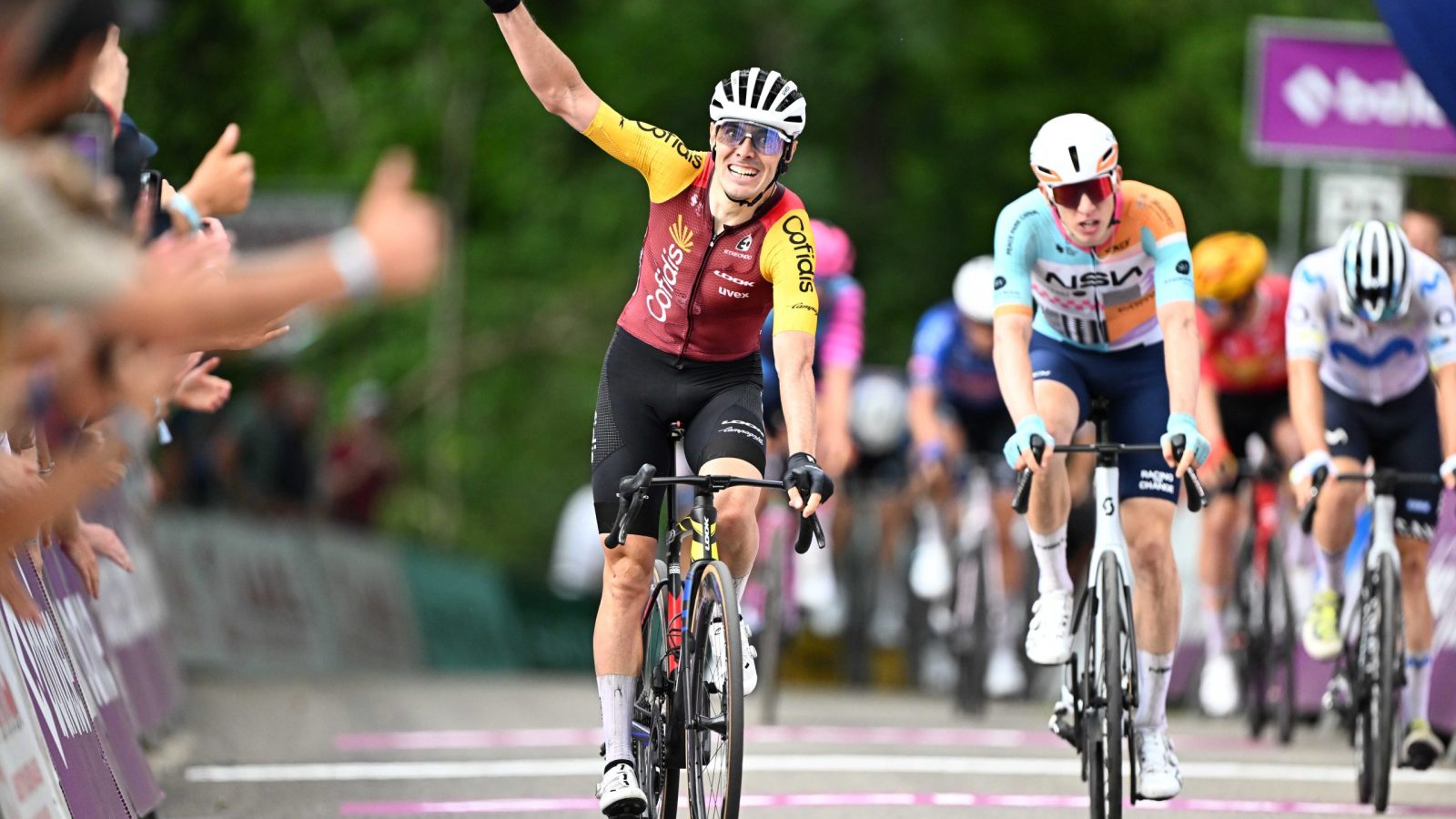 Spanish Alex Aranburu of Cofidis celebrates after winning stage 3 of the Baloise Belgium Tour cycling race, 173km from and to Durbuy, on Friday 19 June 2026. The Baloise Belgium Tour takes place from 17 to 21 June.
BELGA PHOTO JASPER JACOBS